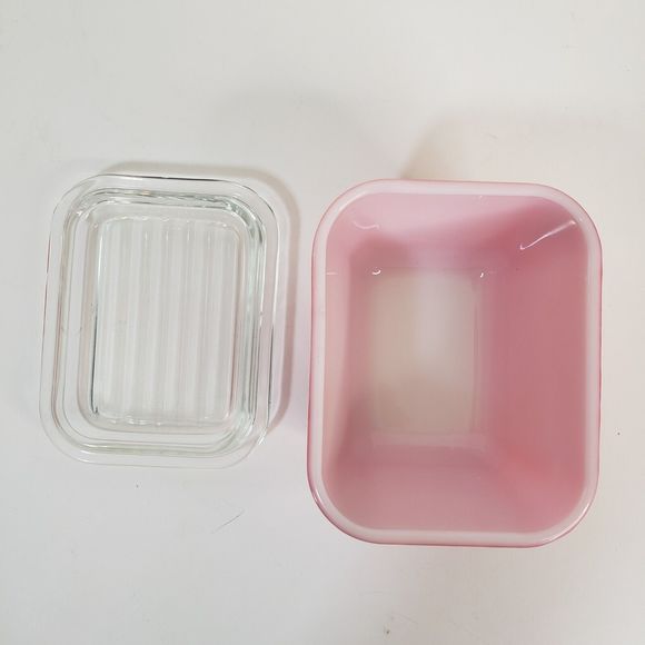 Vtg Pyrex Red Refrigerator Dish Round Backstamp Ribbed Lid 0 501 Glossy 1.5 cup - Picture 5 of 7